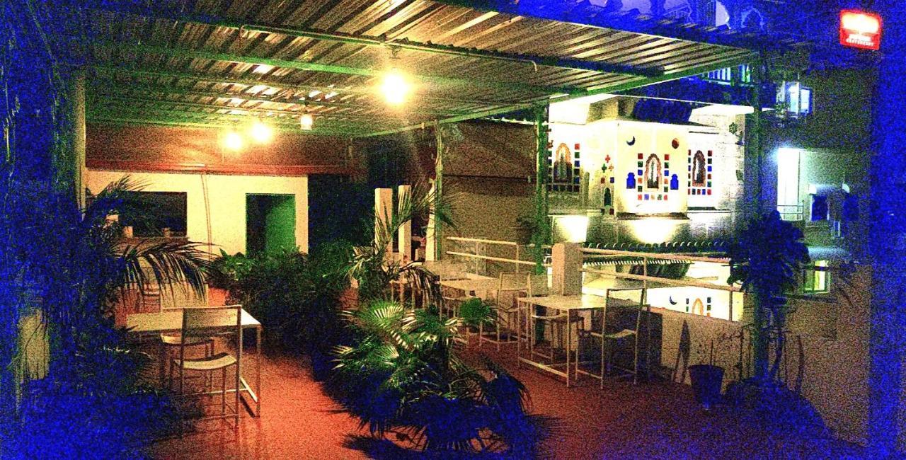 Hotel Shiv Palace Udaipur Luaran gambar