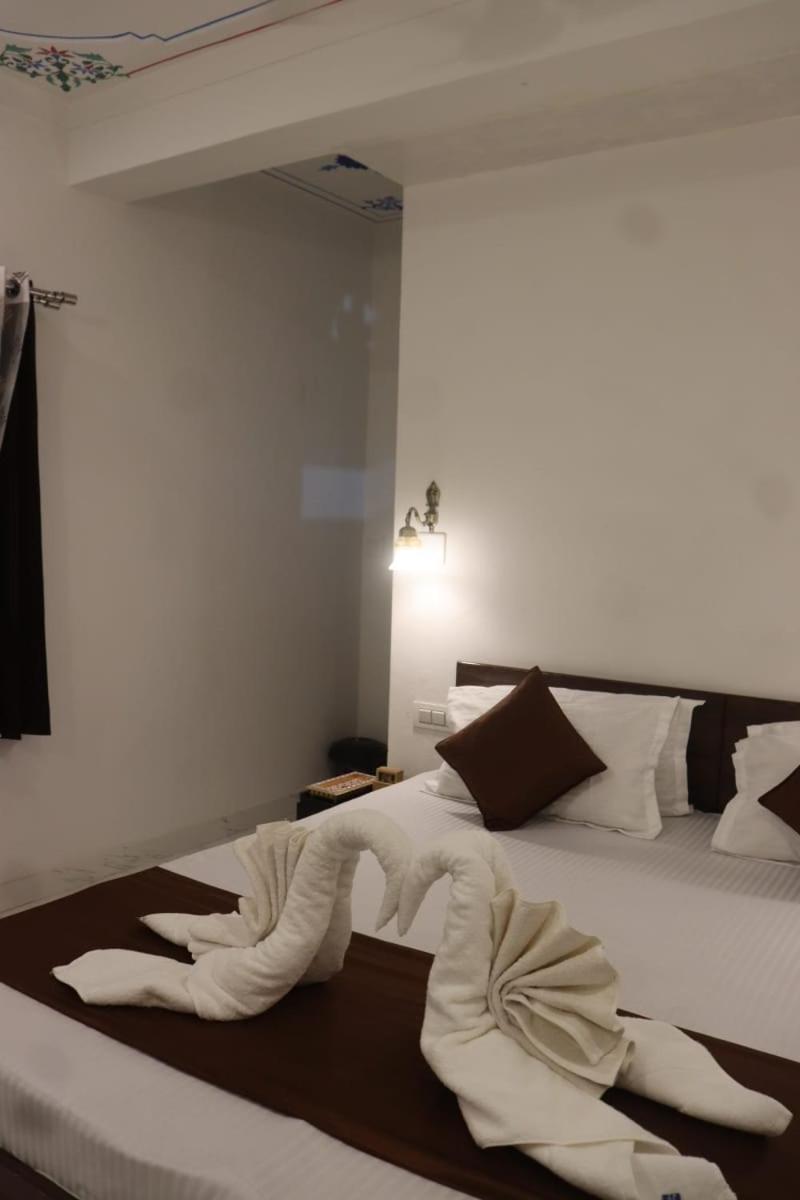 Hotel Shiv Palace Udaipur Luaran gambar