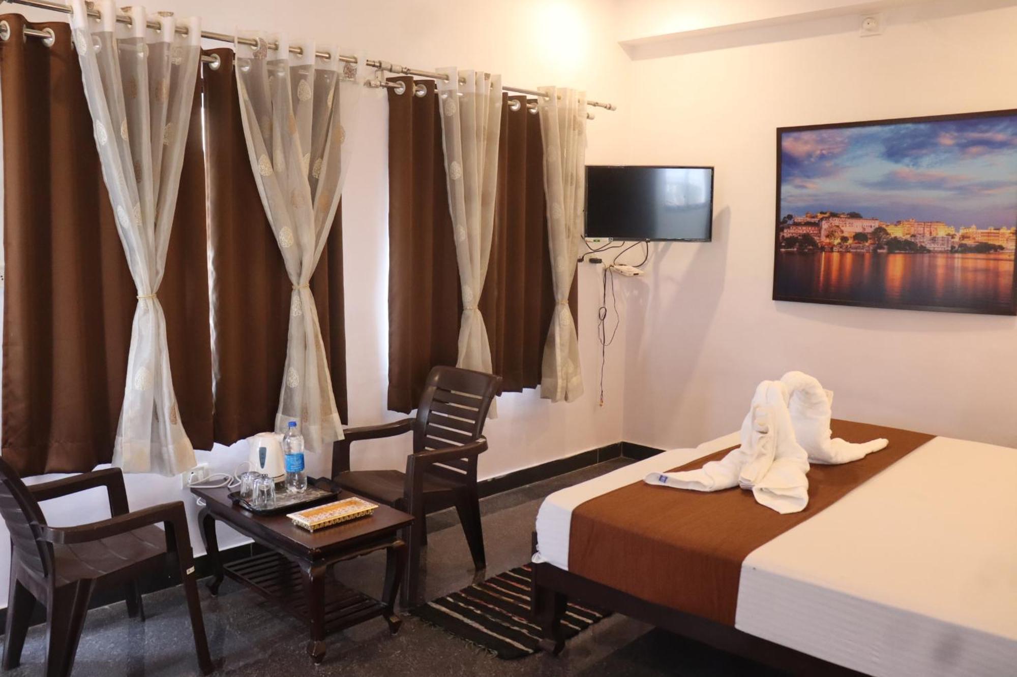 Hotel Shiv Palace Udaipur Luaran gambar